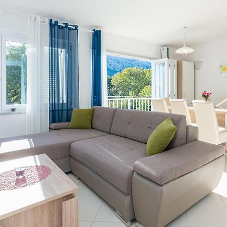 Apartment Mimoza 6, Baska, Krk Екстер'єр фото