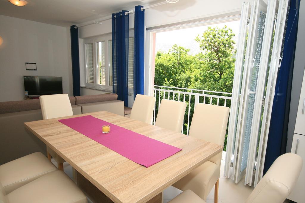 Apartment Mimoza 6, Baska, Krk Екстер'єр фото
